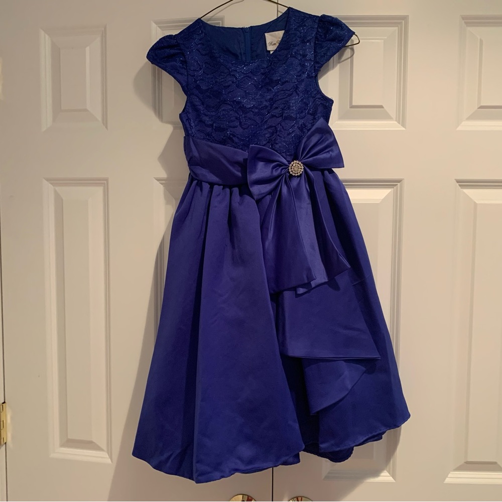 Girls size 8 Rothschild holiday dress
